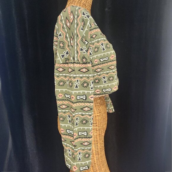 Vintage 1980s In2 Tribal button Up Long Sleeve Cropped Top with Shoulder Pads LG - Picture 4 of 12